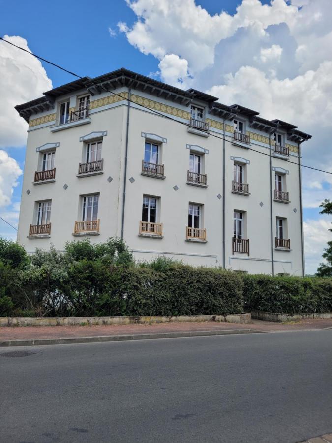 Appartement meublé rénové idéal pour curistes ou vacanciers - Chambres d'hôtes La Roche-Posay