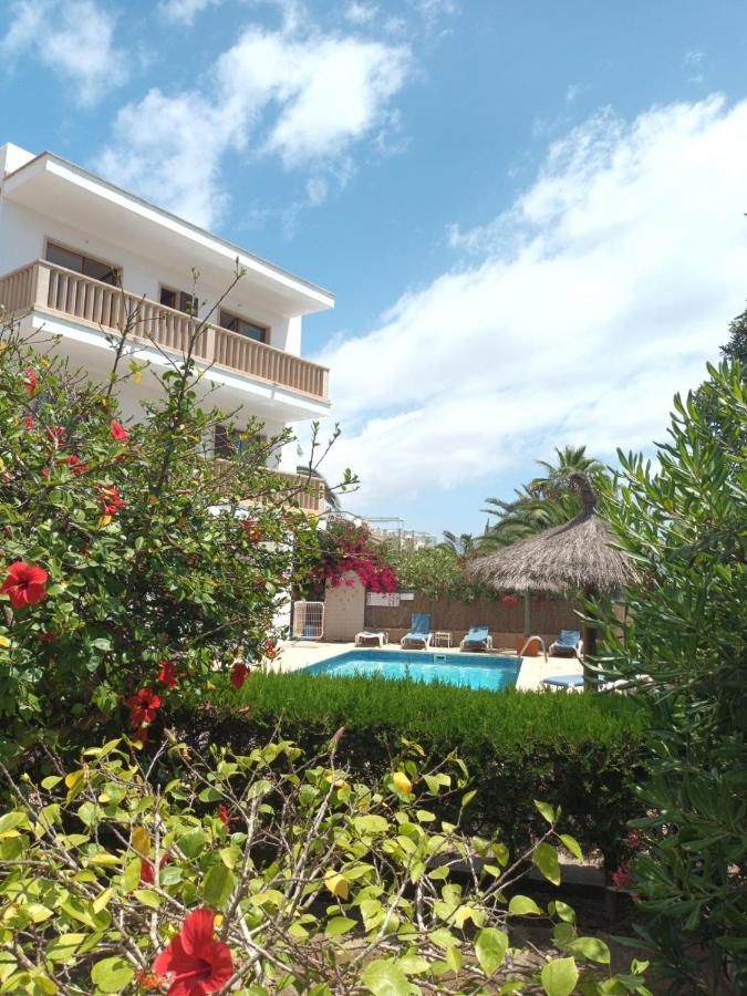 Apartamentos Can Salas - B&B