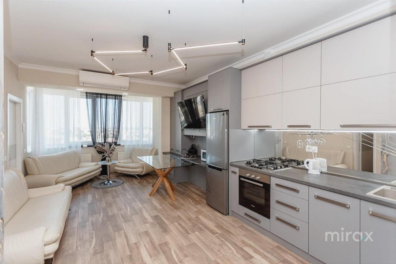 Utra Center Beste apartment city view - B&B Chişinău