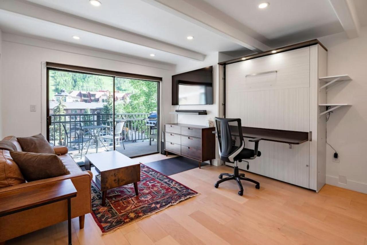 Epic Lionshead Views, Sleeps 4 - B&B Vail