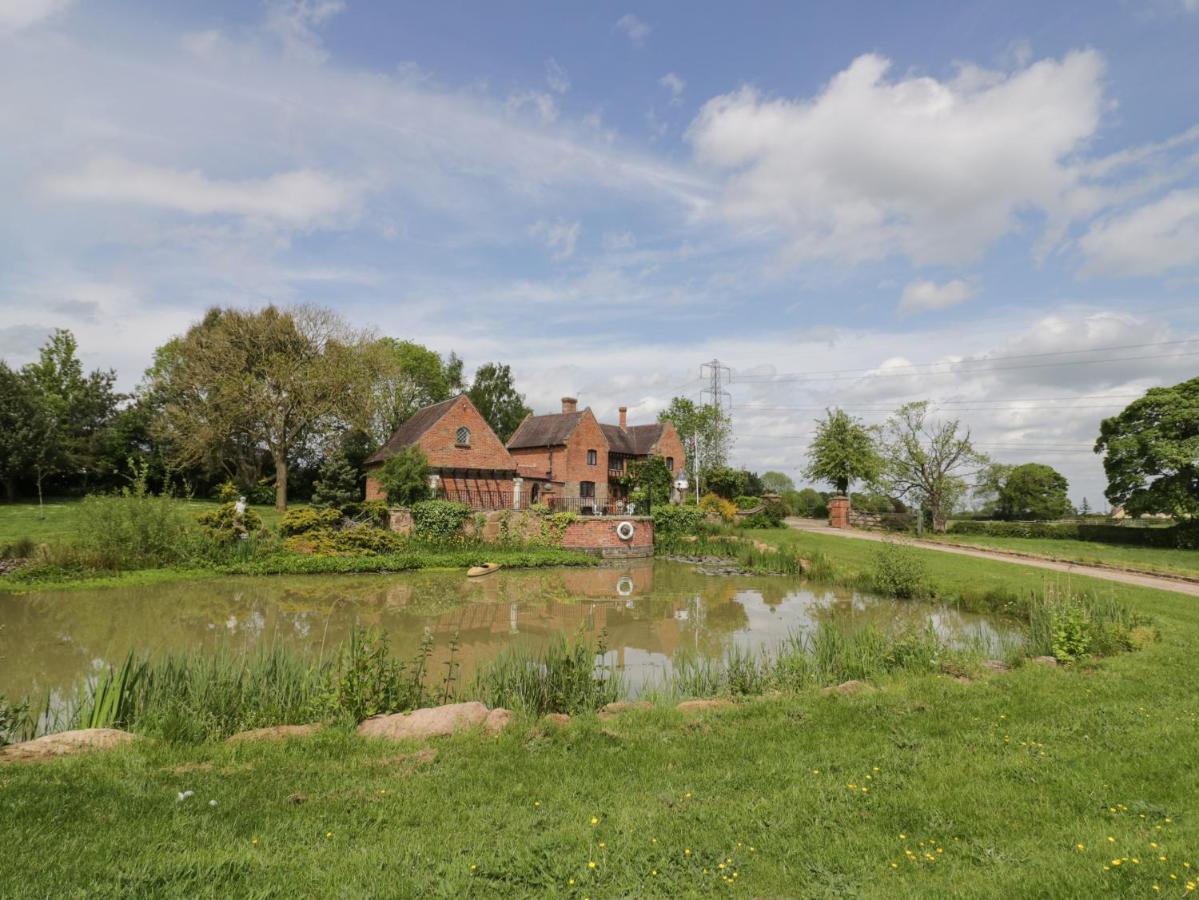 B&B Coalville - Rowlands House - Bed and Breakfast Coalville