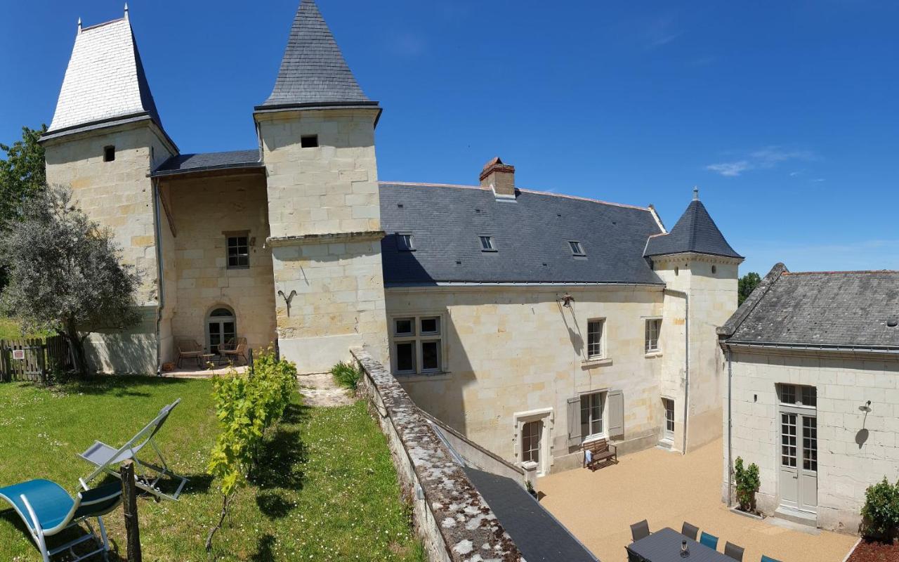 B&B Trèves-Cunault - Logis Escale vue Loire, piscine semi-troglodyte - Bed and Breakfast Trèves-Cunault