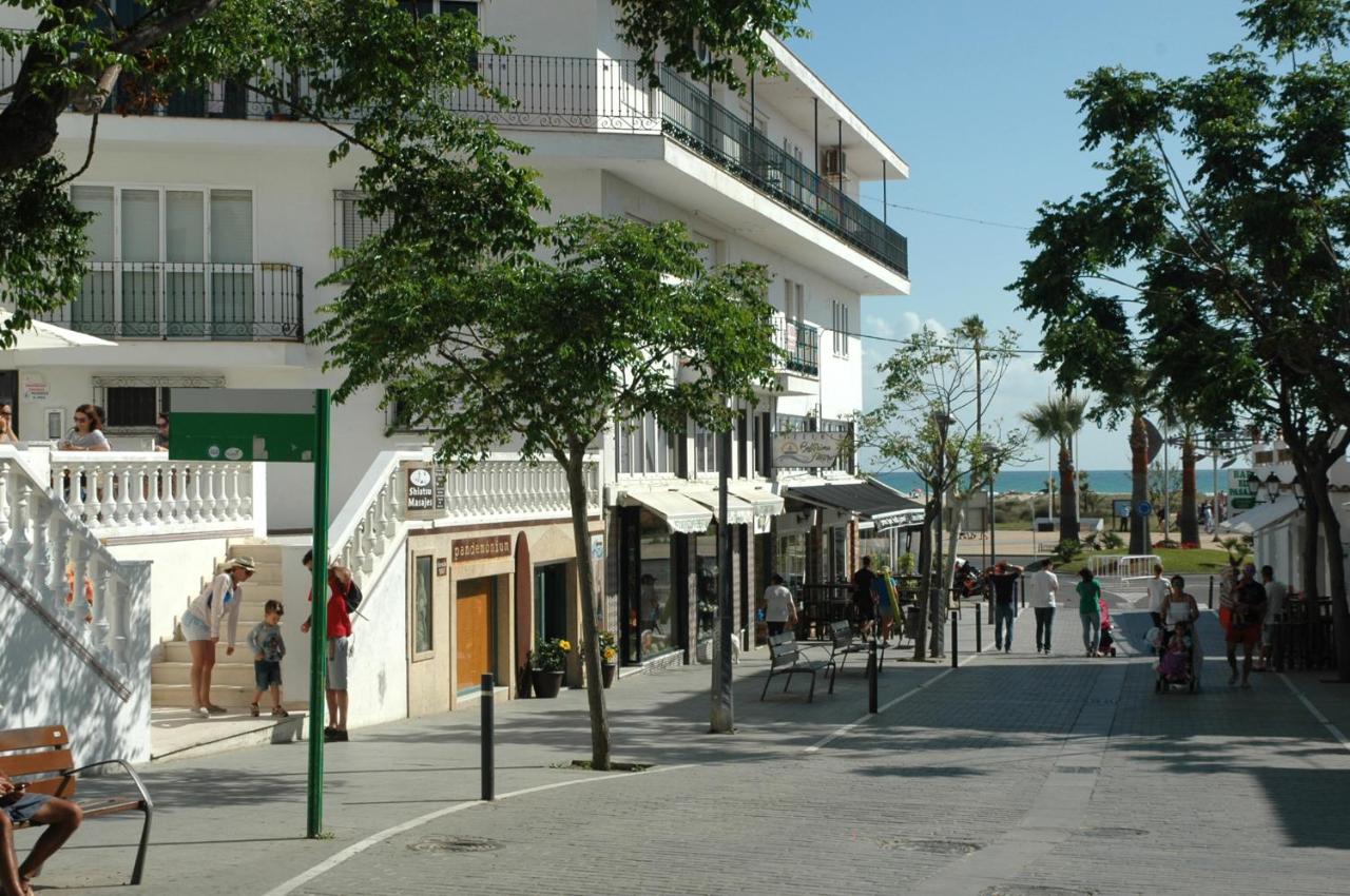 Piso en Conil, 1º linea de playa con Wifi gratis - B&B