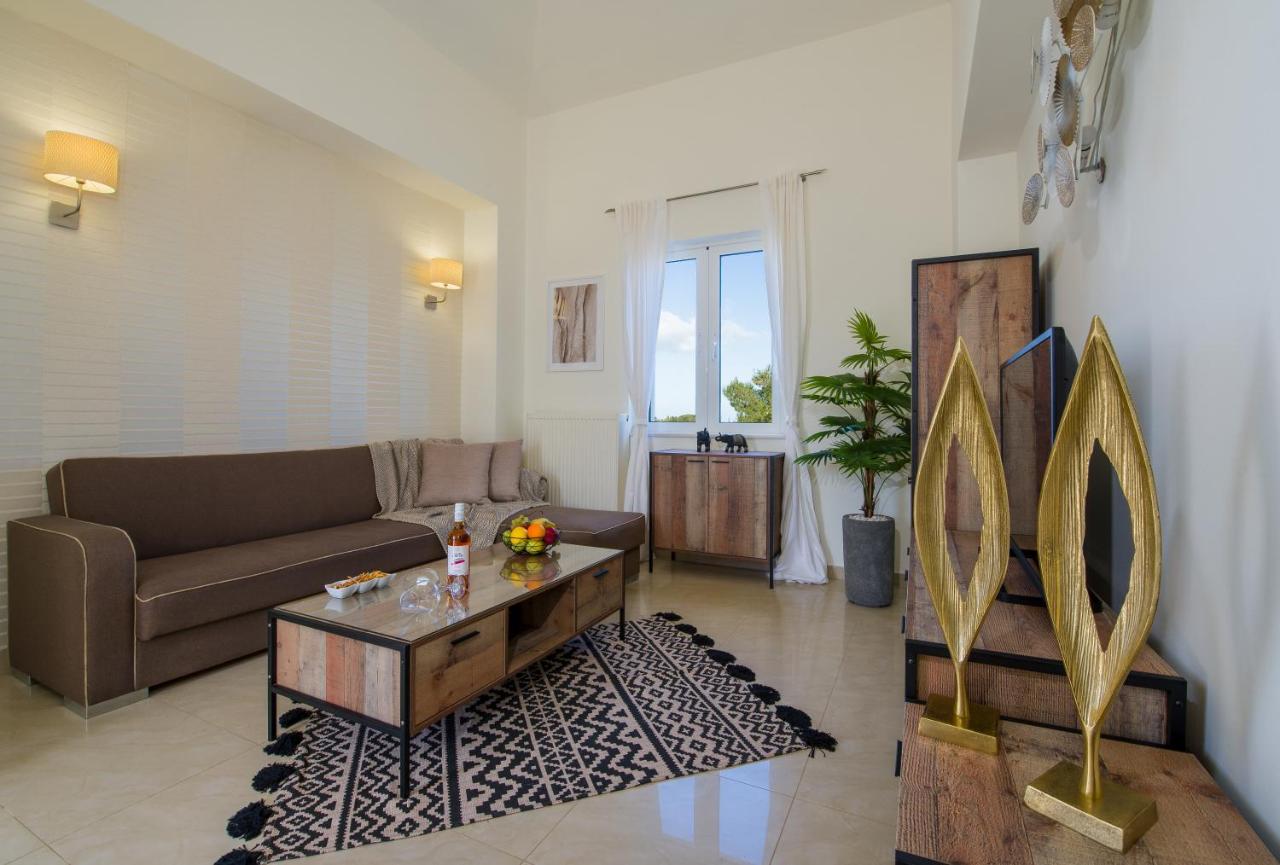 Apartamento con vistas a la piscina