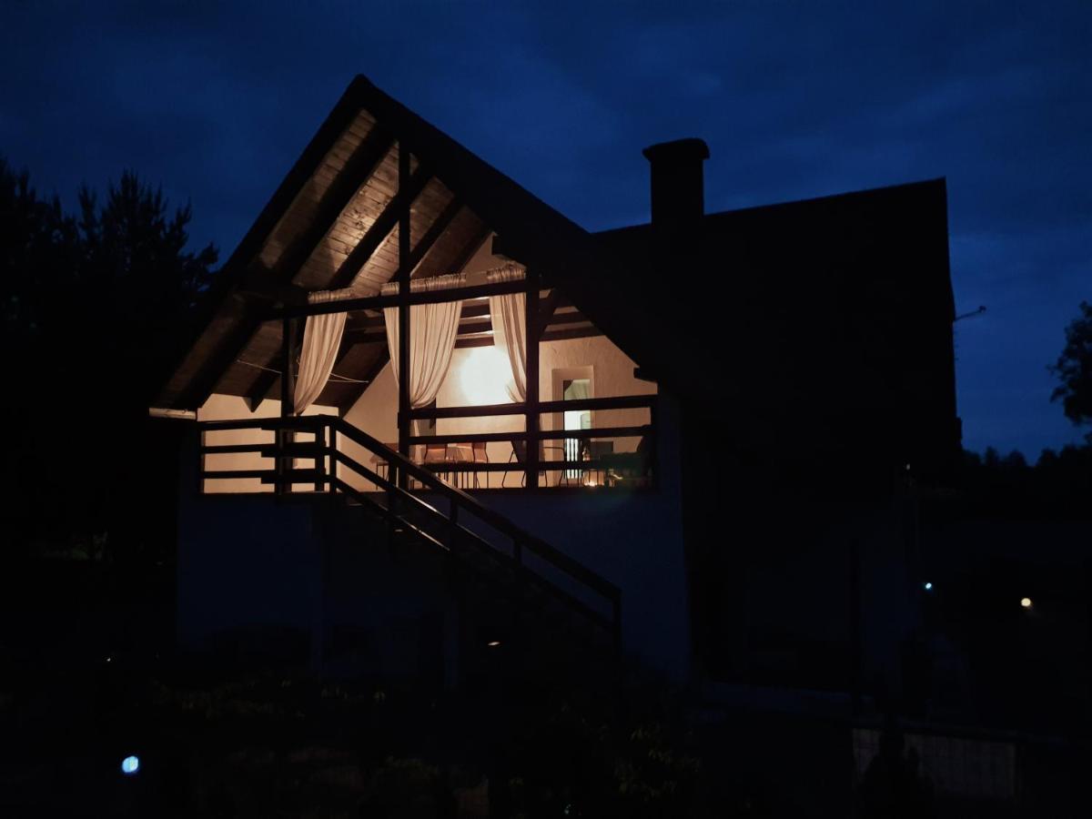 Apartament z widokiem na ... jezioro, las, oraz wypoczynek w Swornychgaciach - B&B Swornegacie