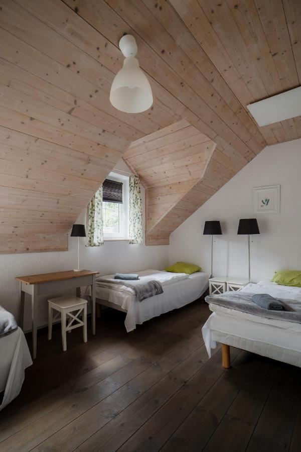 Chambre Triple avec Salle de Bains