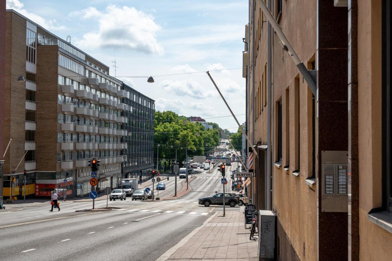 Excellent downtown location & City rooftop views - Chambres d’hôtes
