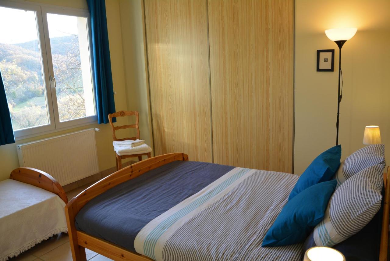 One-Bedroom Apartment with Garden