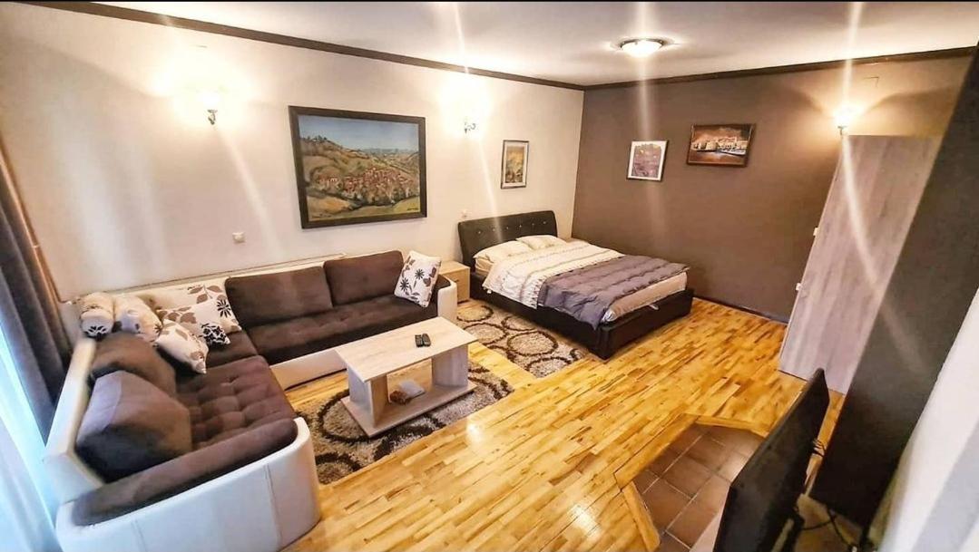Monolocale King con Divano-Letto