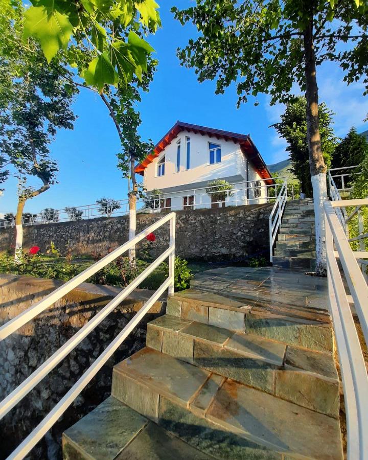Xhuli Guesthouse - Ferienwohnung