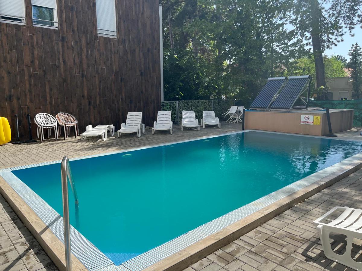 LIDO nappali + 3 háló apartman - B&B
