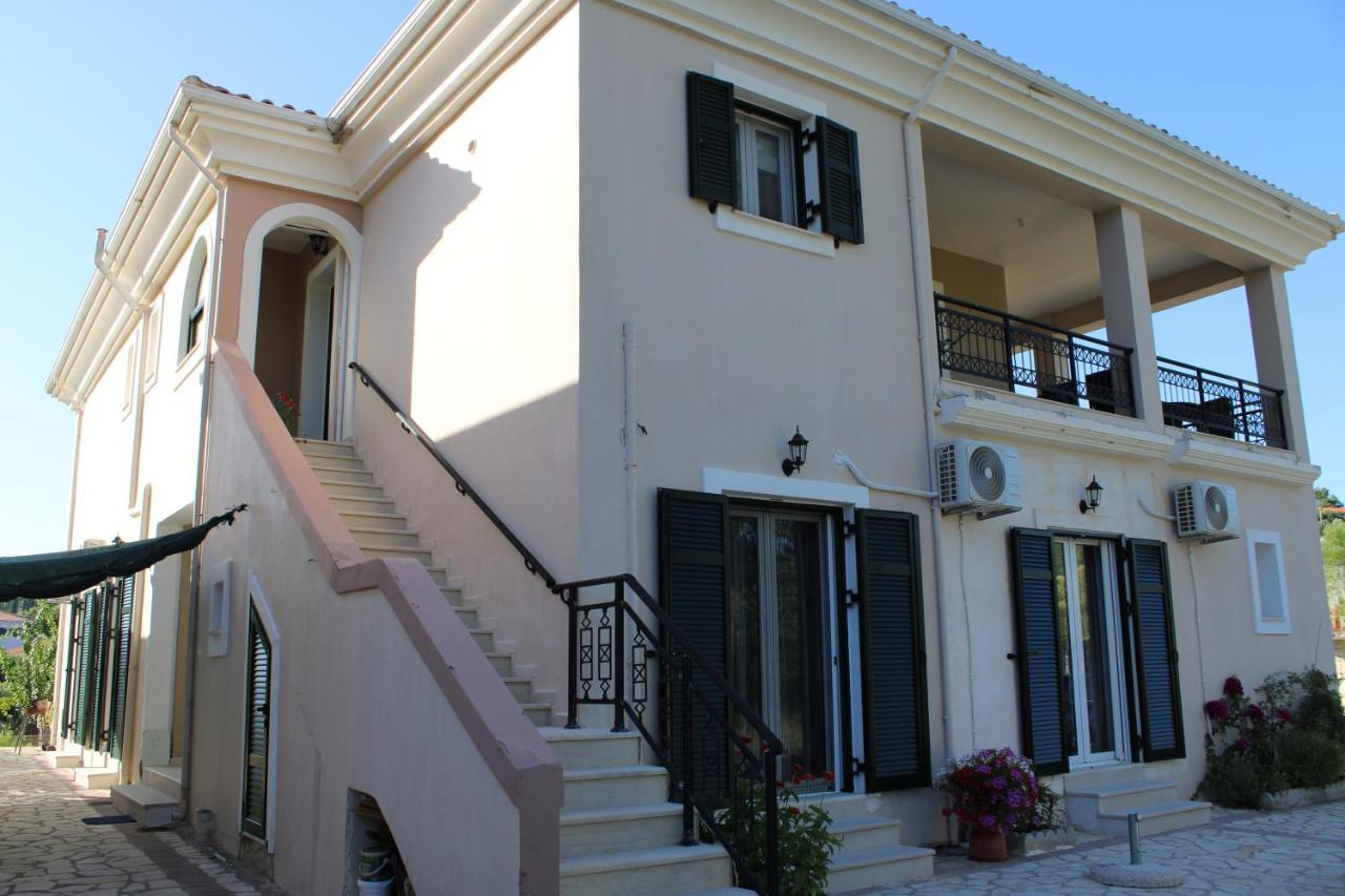 Drebos Apartments - Chambres d'hôtes Lazaráta