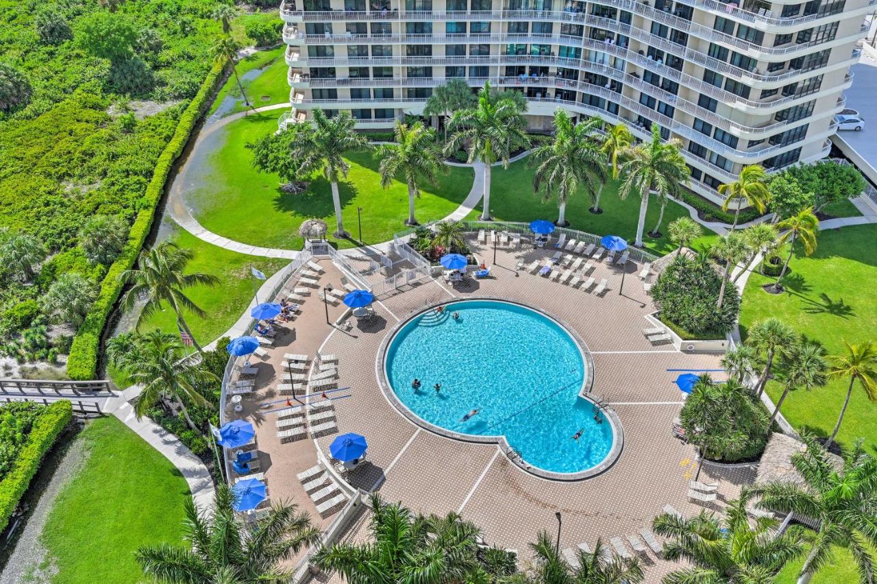 Beachfront Marco Island Condo with Pool Access! - B&B Marco Island