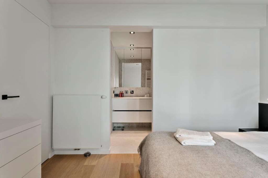 Top location! Unique luxurious 2-bedroom apartment in Knokke - 't Zoute - B&B