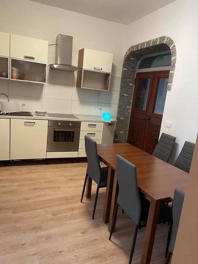 Four-Bedroom Deluxe Apartment