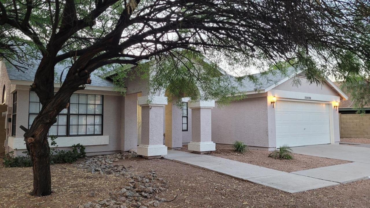 B&B Phoenix - Cozy four-bedroom single story home in Glendale - Bed and Breakfast Phoenix