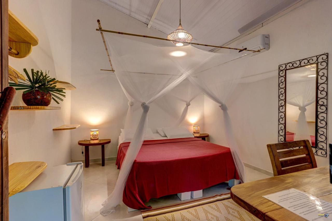 Camera Matrimoniale con Vista Giardino