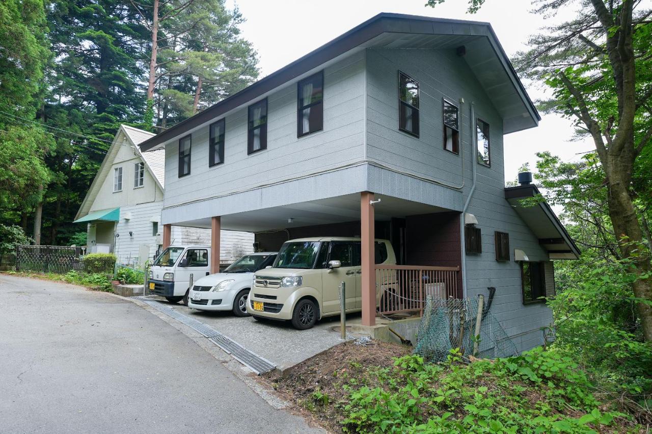 R-house 1st - B&B
