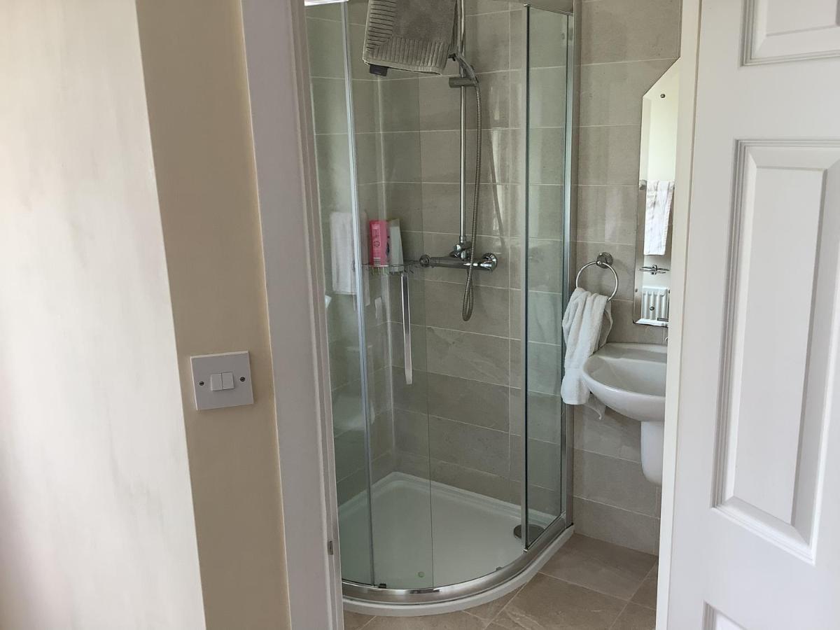 Habitación Doble con baño privado - 2 camas