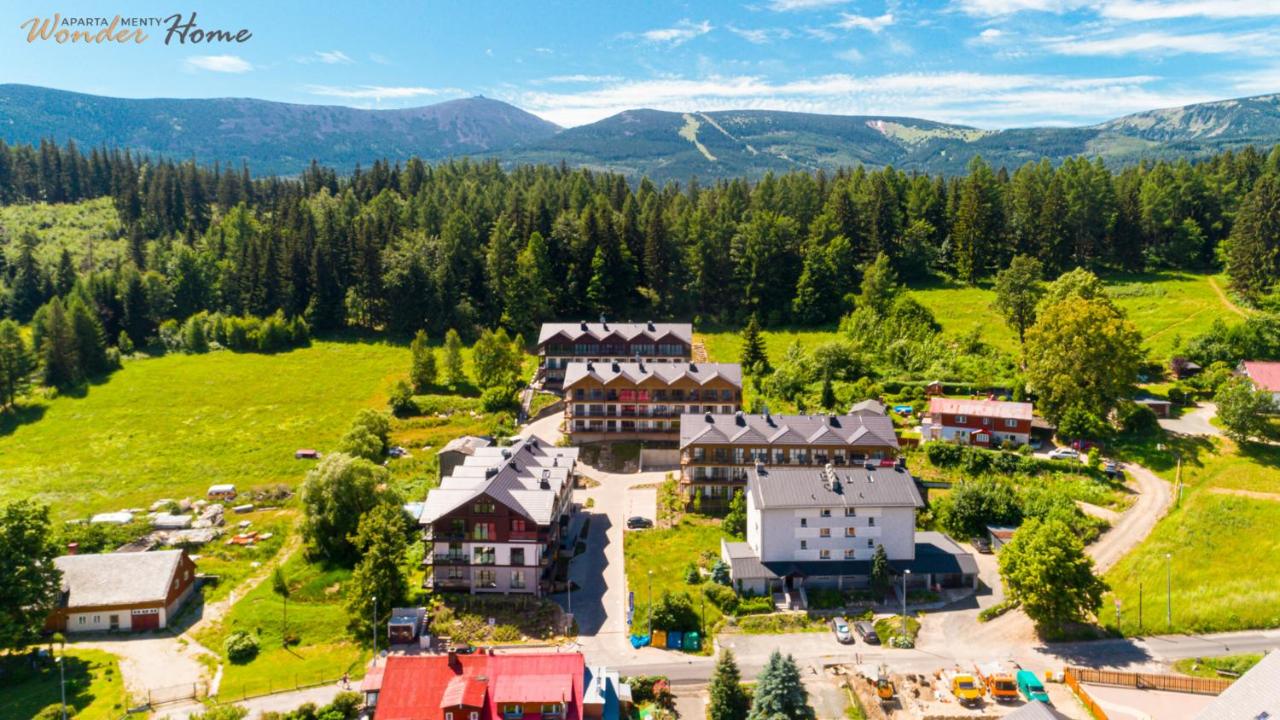 Wonder Home - Apartamenty Karpatia Resort tuż przy stoku i blisko szlaków turystycznych - Chambres d'hôtes Karpacz