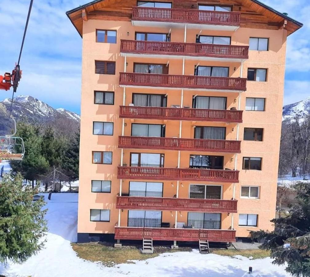 Departamento pie de pista Nevados de Chillán - Chambres d’hôtes Pinto