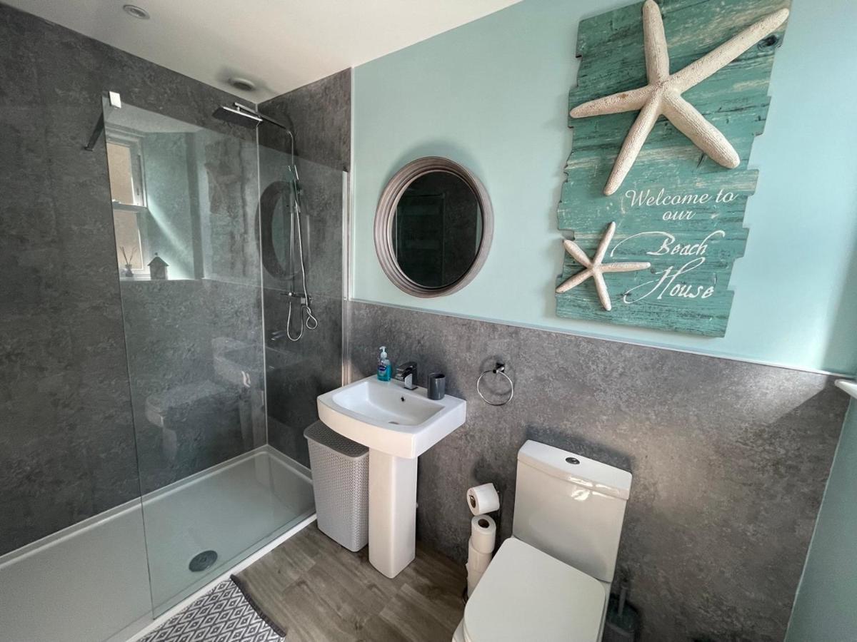 The Store, Luxury modern conversion with open plan living - Sleeps 4 - B&B