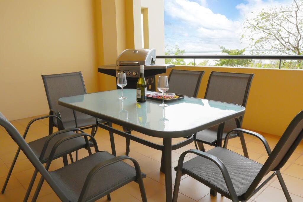 Top End Marvel -Darwin's Premier 3-BR Luxury Apt - B&B Darwin