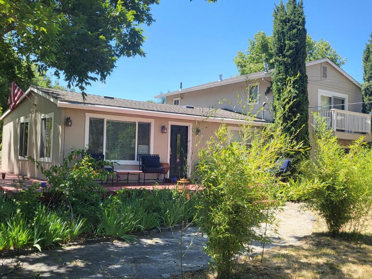 Sonoma Wine Country Bungalow - B&B