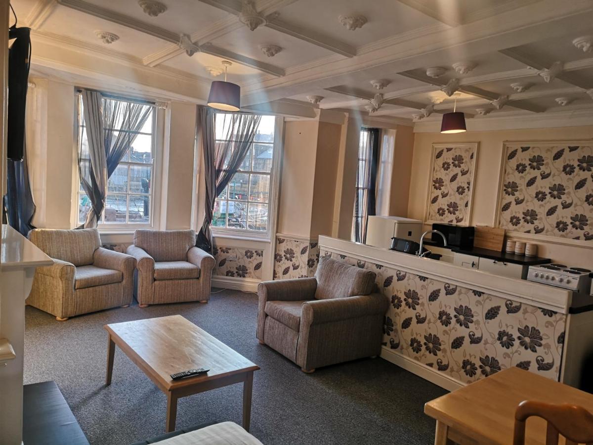 Penthouse Flat with River View, 1C - B&B Great Yarmouth