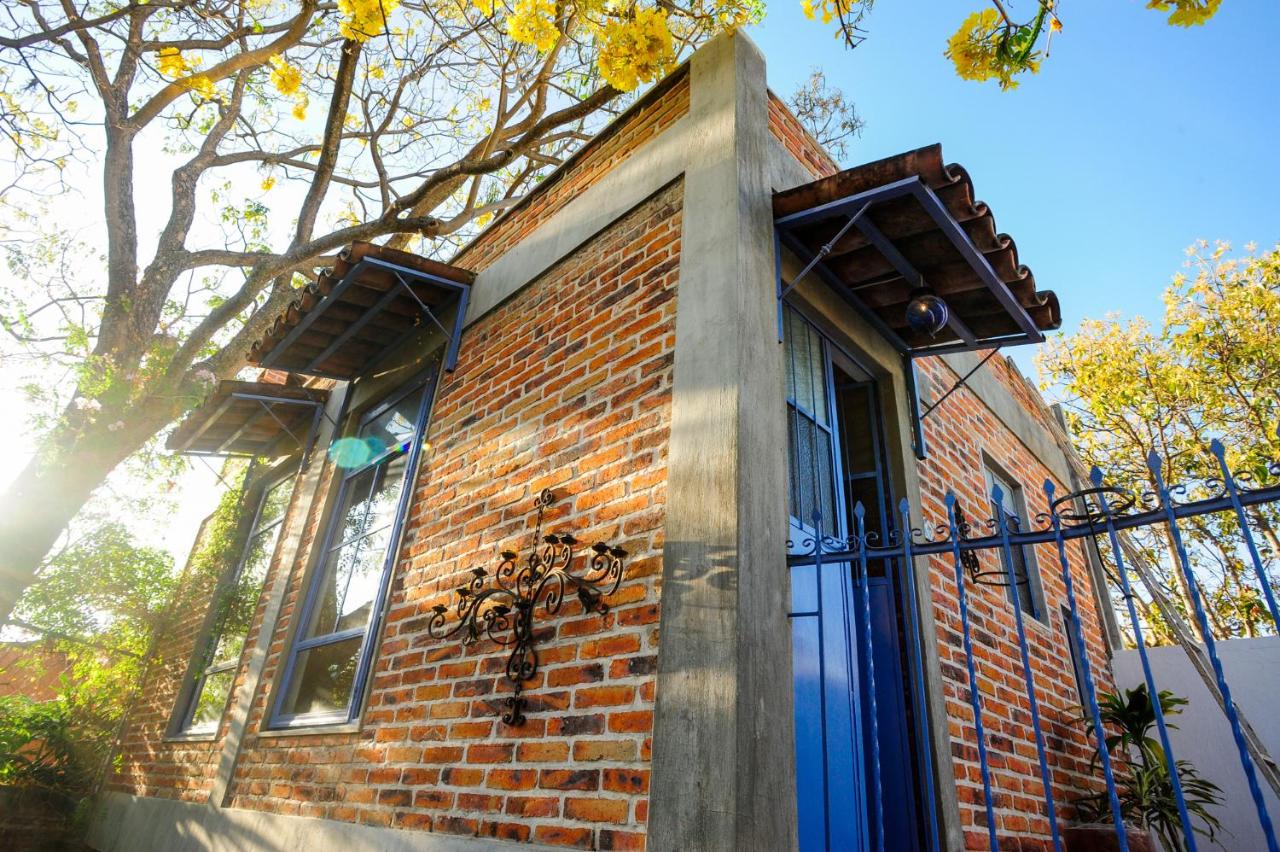 Casa Aurora Garden Retreat - B&B Ajijic