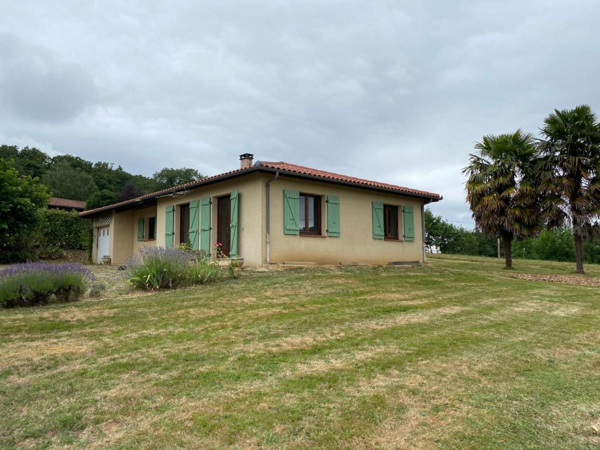 Maison en campagne avec vue sur les Pyrénées - B&B