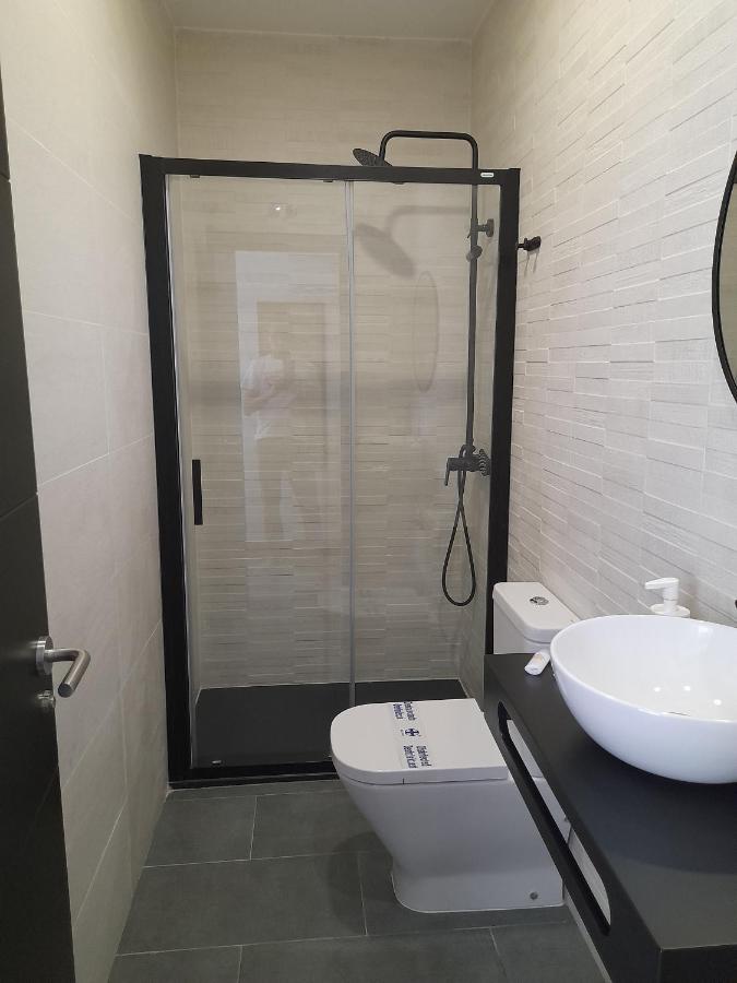 Chambre Lits Jumeaux avec Salle de Bains Privative