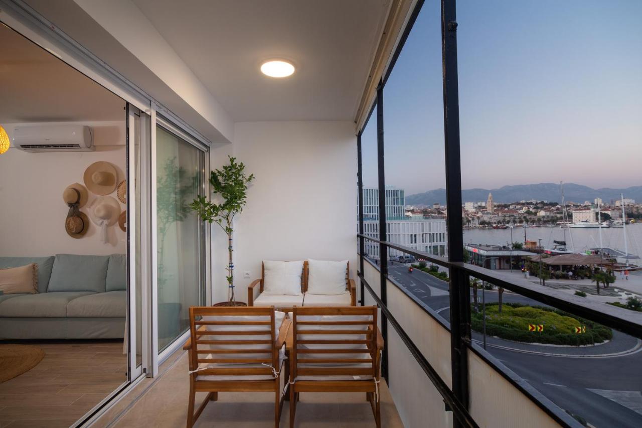 Sun and Sea Deluxe Apartments - B&B