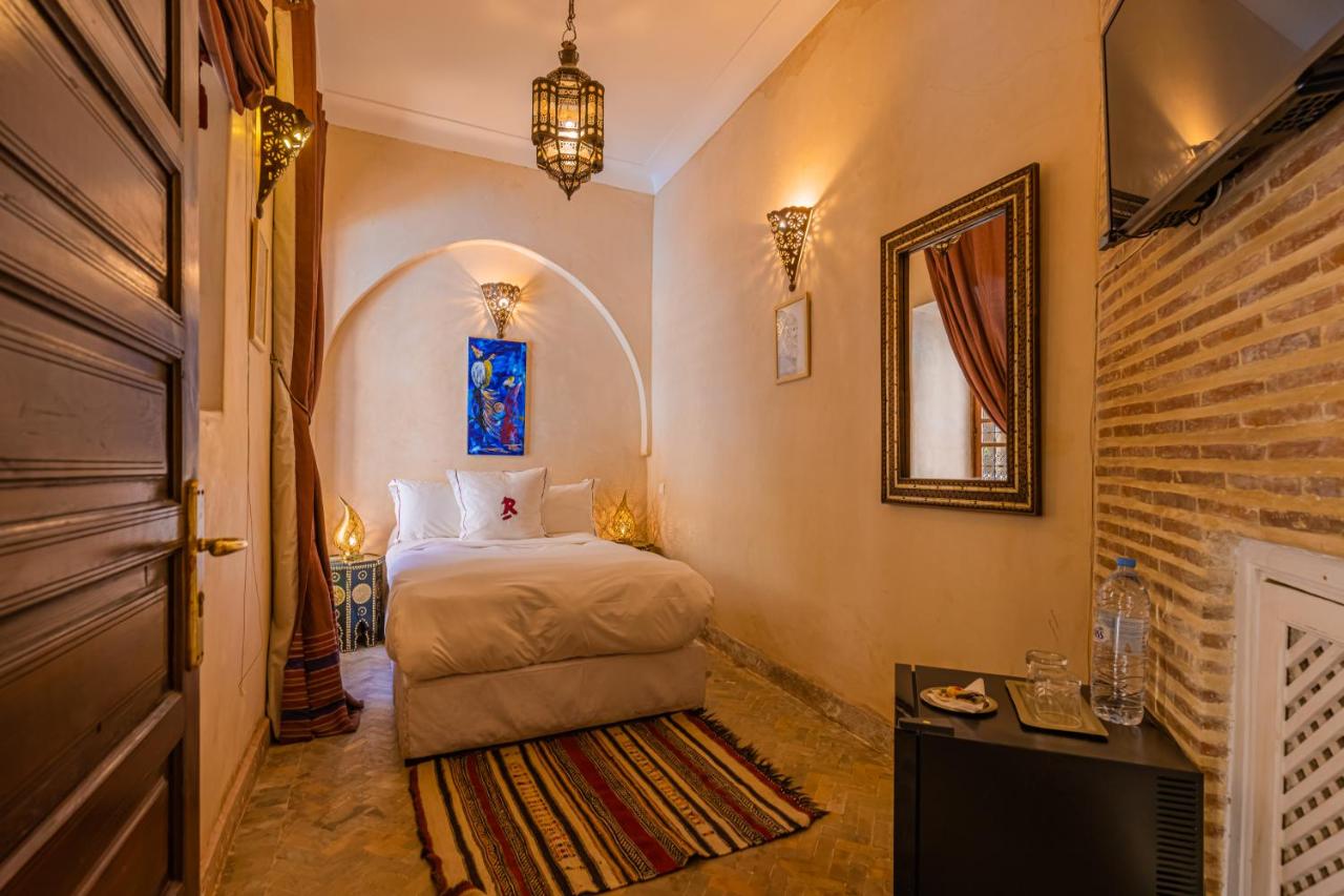 Alain Deluxe Double Room with Bath