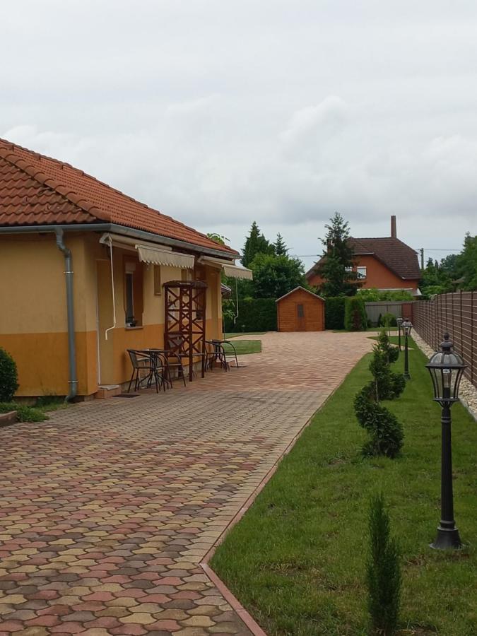 Mediterrán Vendégház - B&B