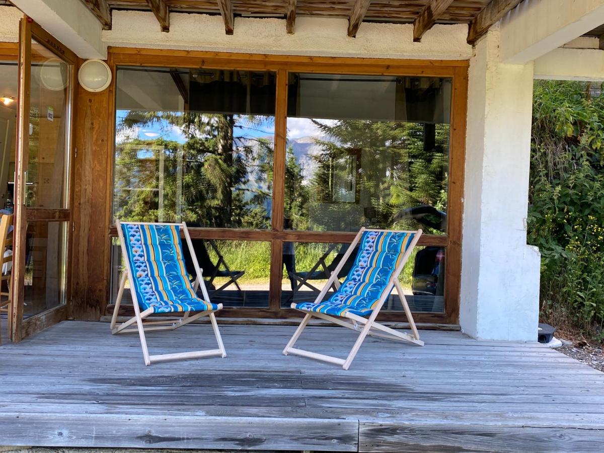 Au pays des marmottes Appartement 6 personnes plein sud sans vis à vis avec terrasse - B&B Chamrousse