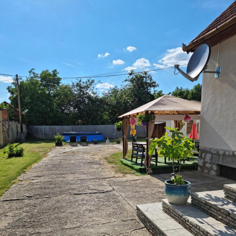 B&B Harkány - Doppelzimmer - Bed and Breakfast Harkány