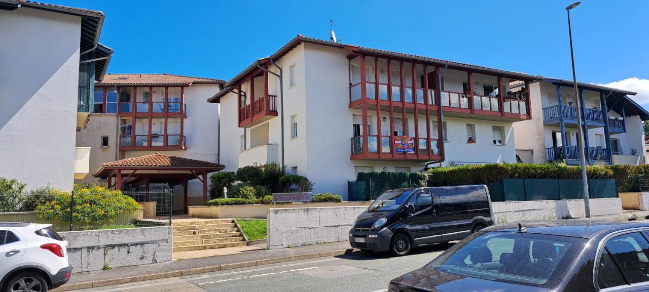 Appartement lumineux T3 avec jardin privatif à Hendaye - Parking et wif gratuit - Chambres d'hôtes Hendaye