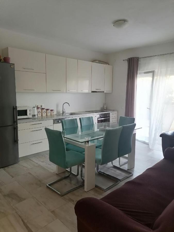 Apartments Seven Castles P - Ferienwohnung Kutleše