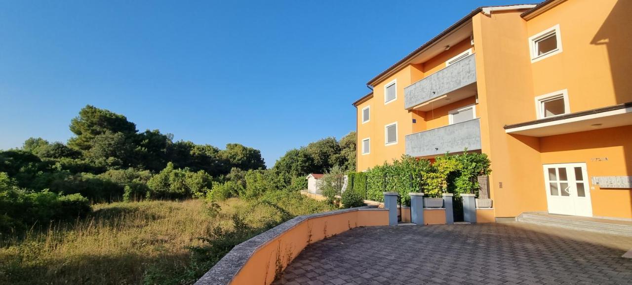 BELLA NINA APARTMENT - B&B Ližnjan