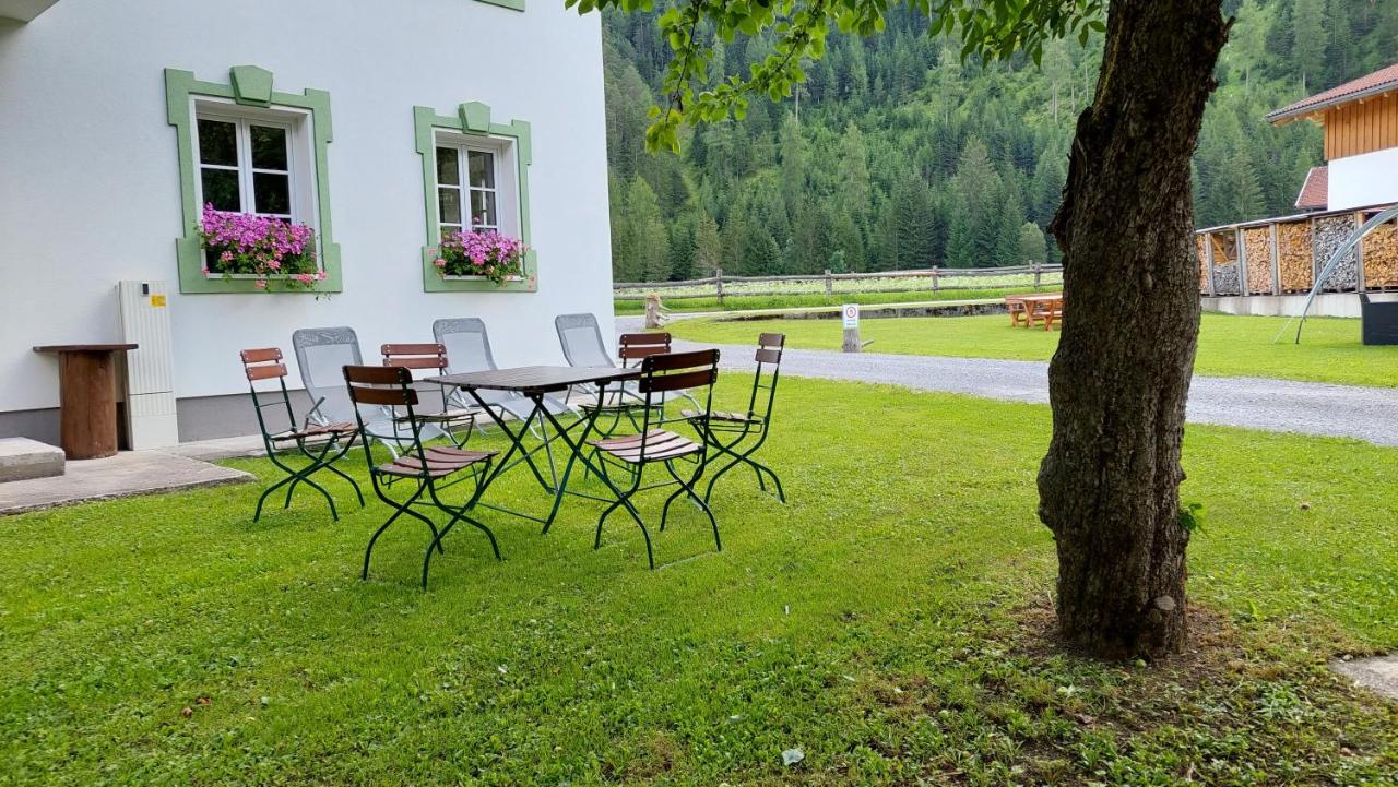 B&B Bach - De Nussi's Chalet 4 - Bed and Breakfast Bach
