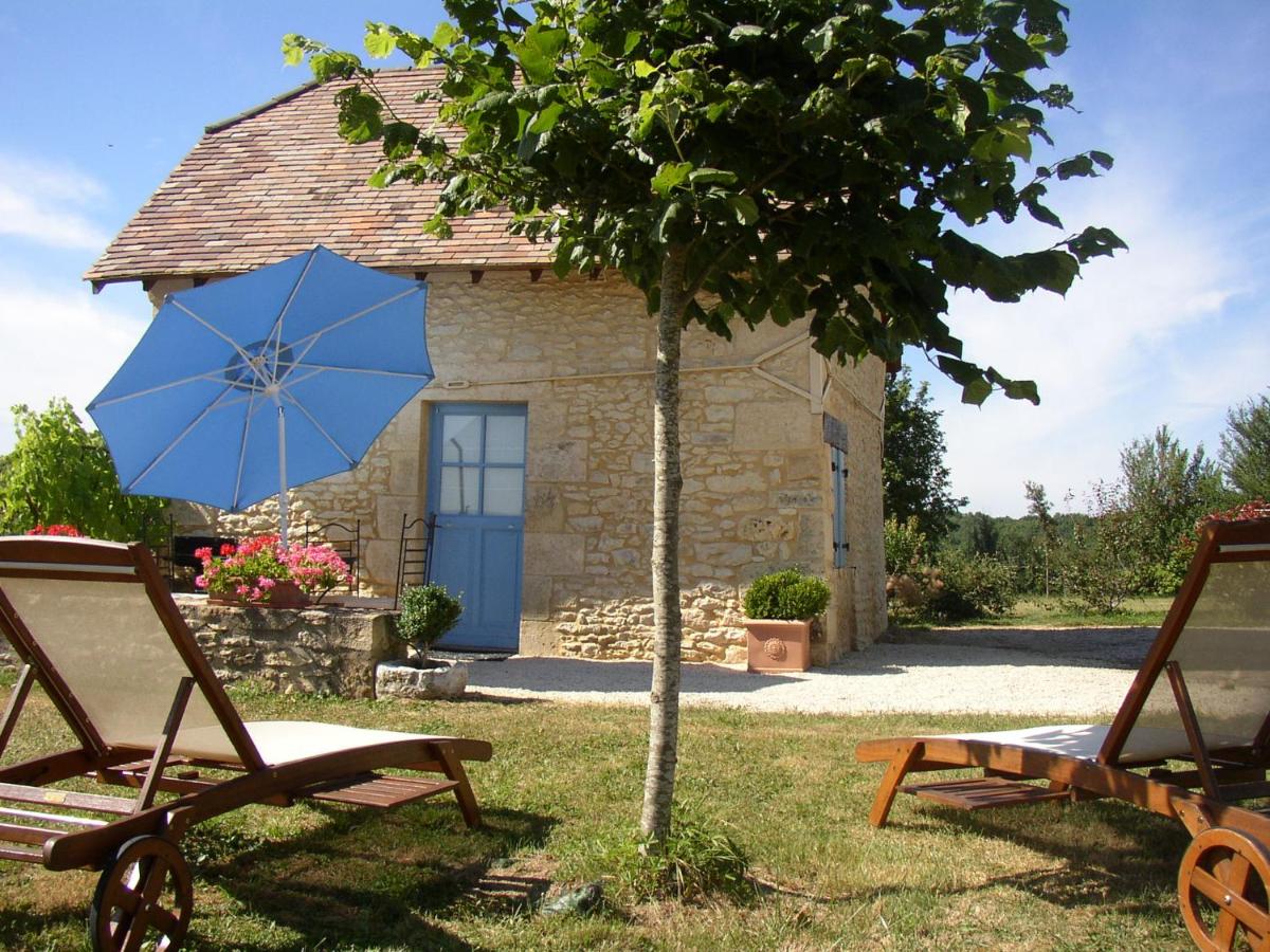 AUX PETITES PIERRES DE PEYROUSSELLE - B&B