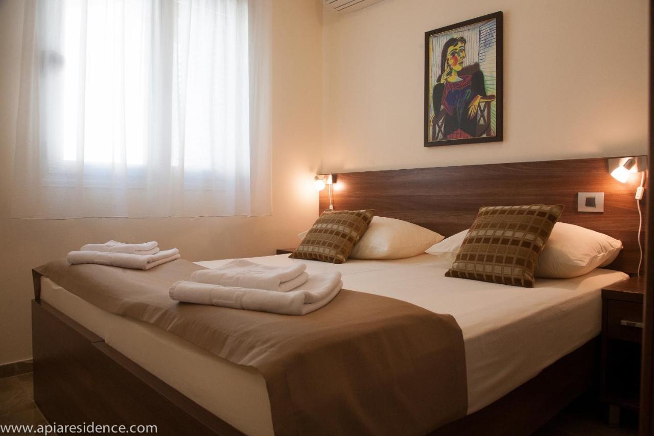 One-Bedroom Apartment with Balcony