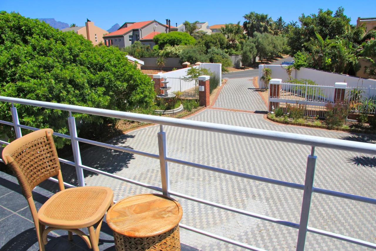Appartamento con 2 Camere da Letto e Balcone