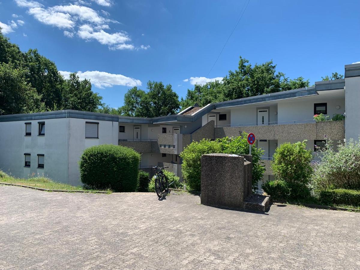 Top Modernes 1-Zimmer-Apartment mit Küche, Parkplatz, kostenfreiem WLAN und Netflix - Chambres d'hôtes Bad Soden-Salmünster