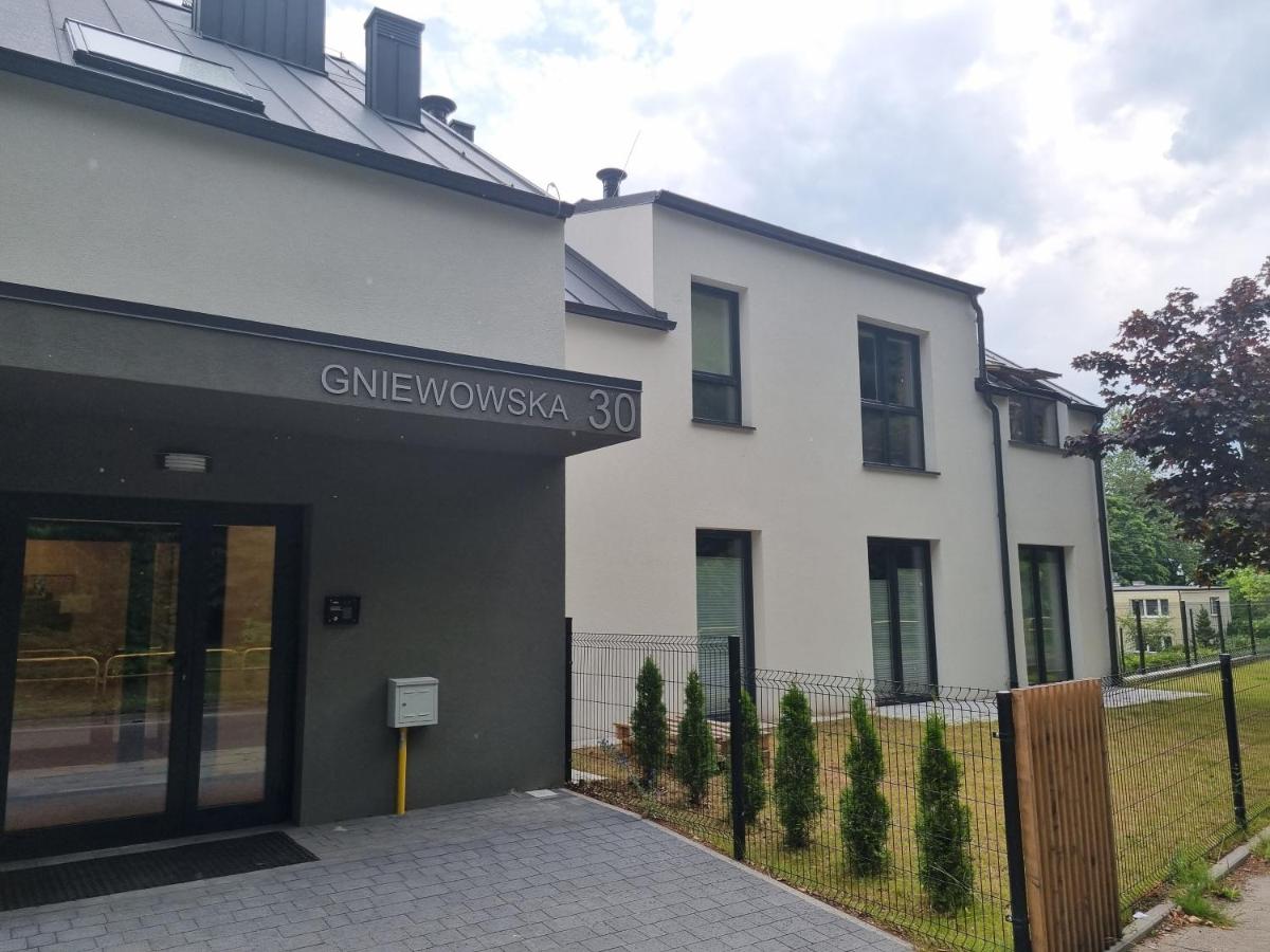 Komfortowy apartament przy lesie - B&B Wejherowo