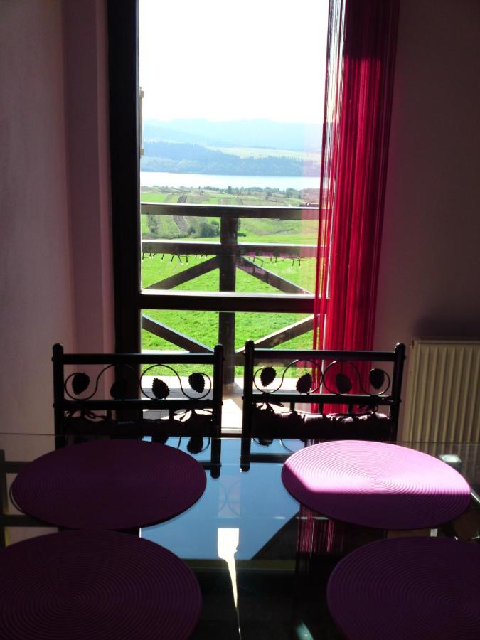 Appartamento con 2 Camere da Letto e Balcone