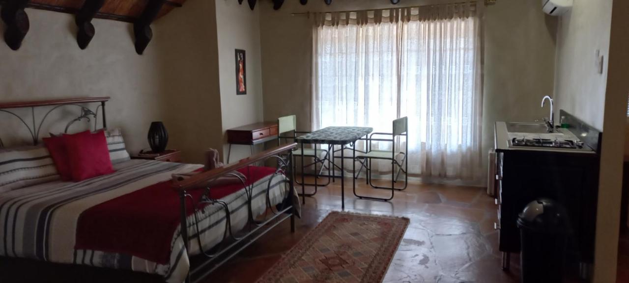 Doppelzimmer mit Poolblick