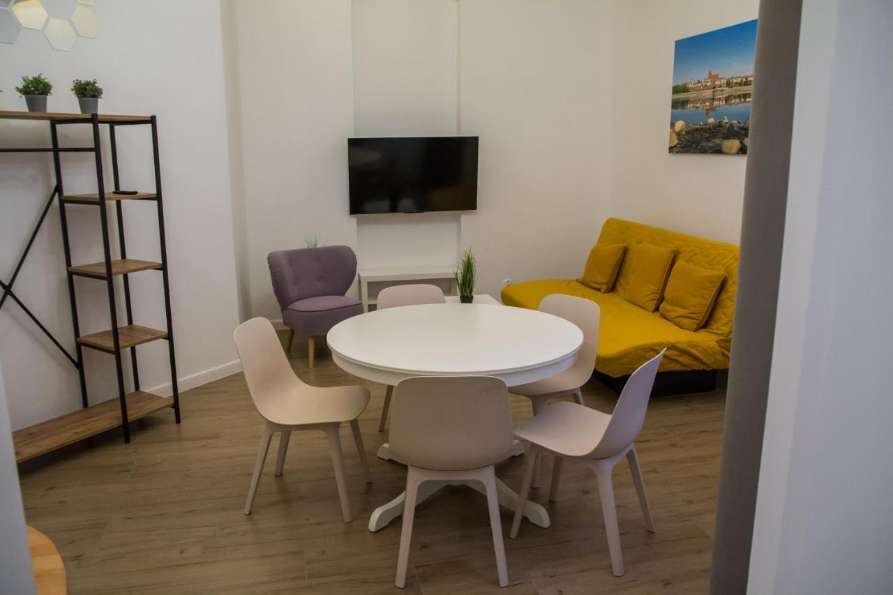 P&M Apartament by Rentoom - Chambres d’hôtes Toruń