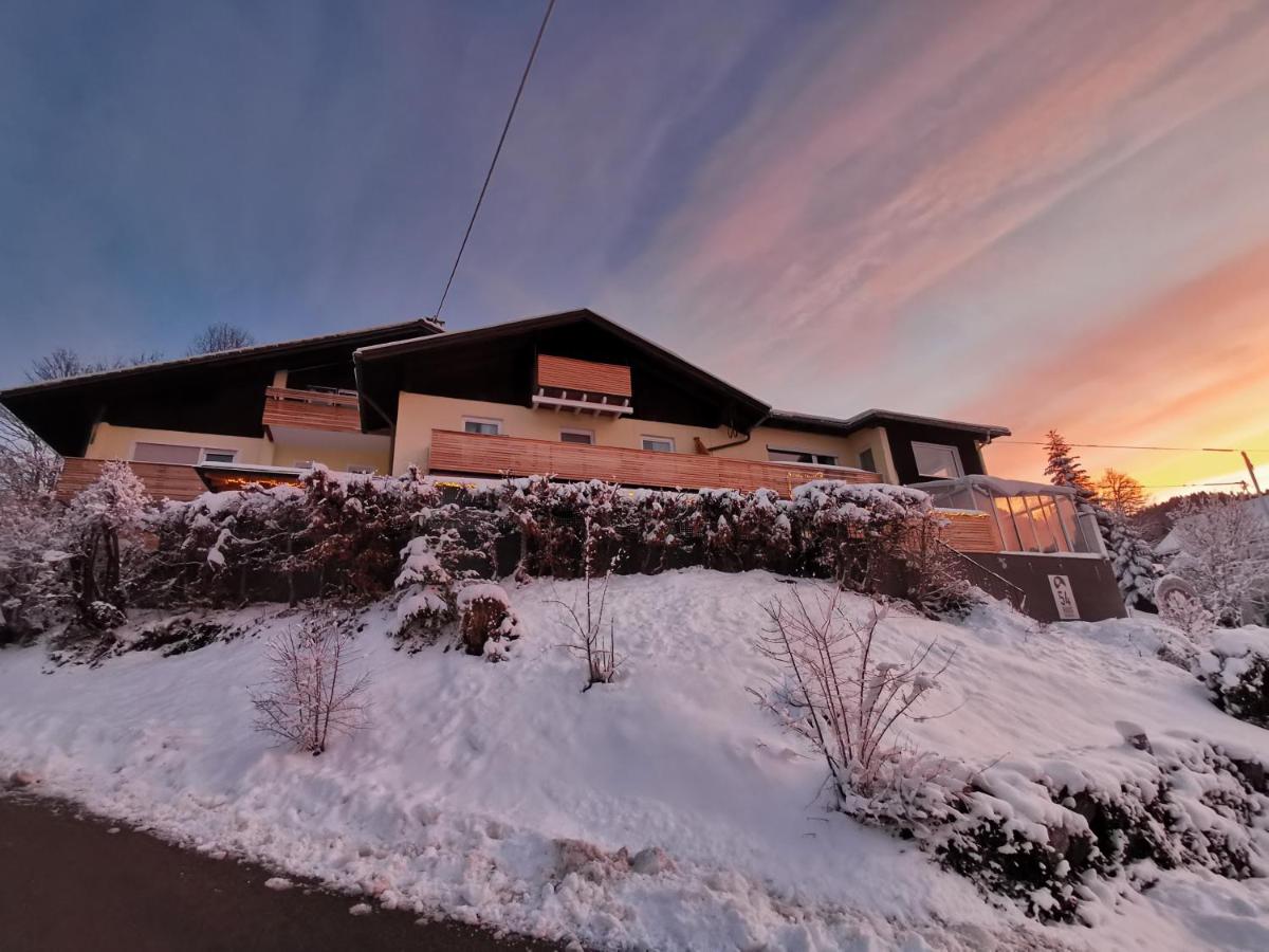 Haus Edelweiss Jungholz - Bed and Breakfast